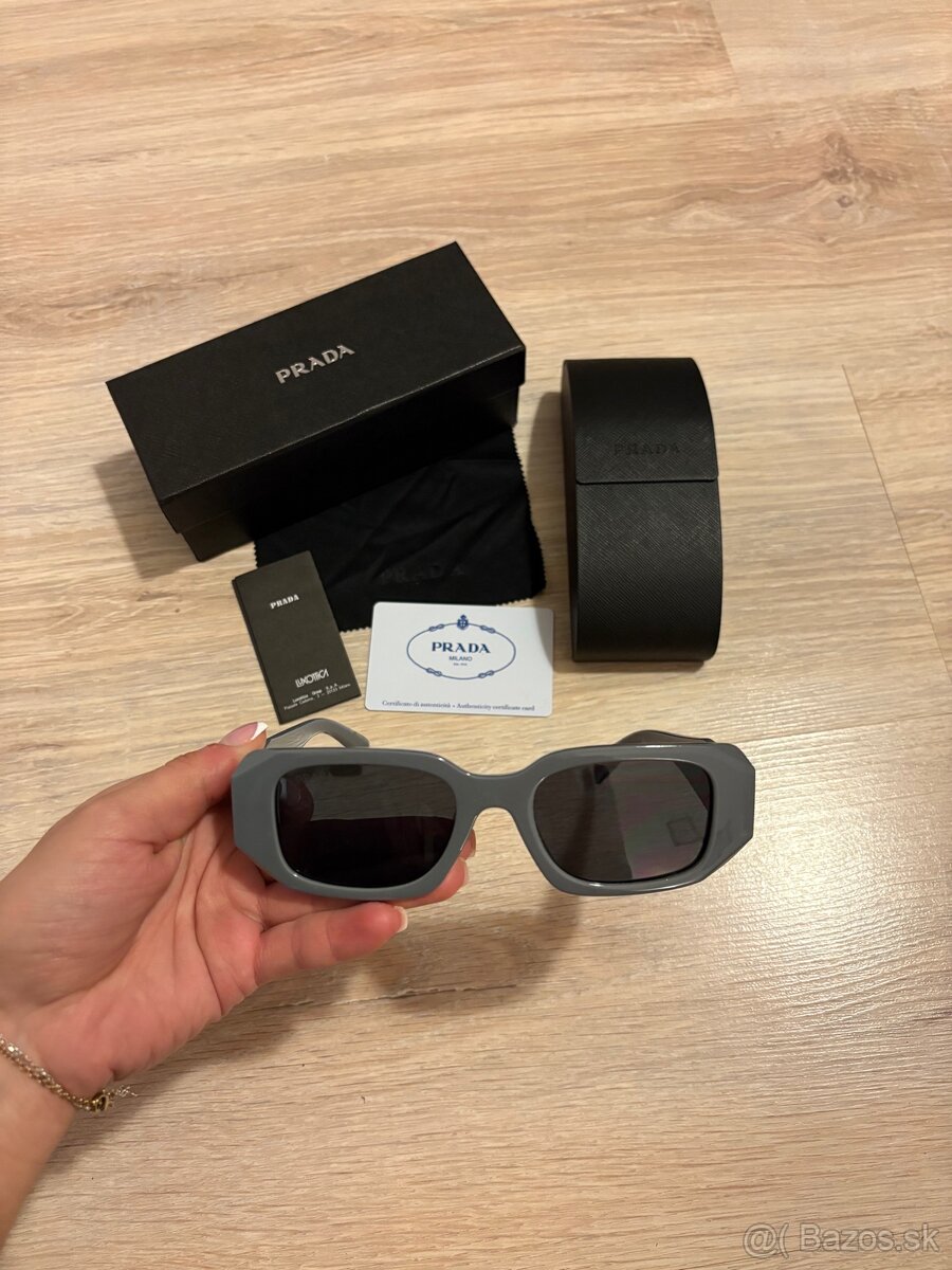 Prada PR 17WS slnečné okuliare - sivé (PR1) - 2