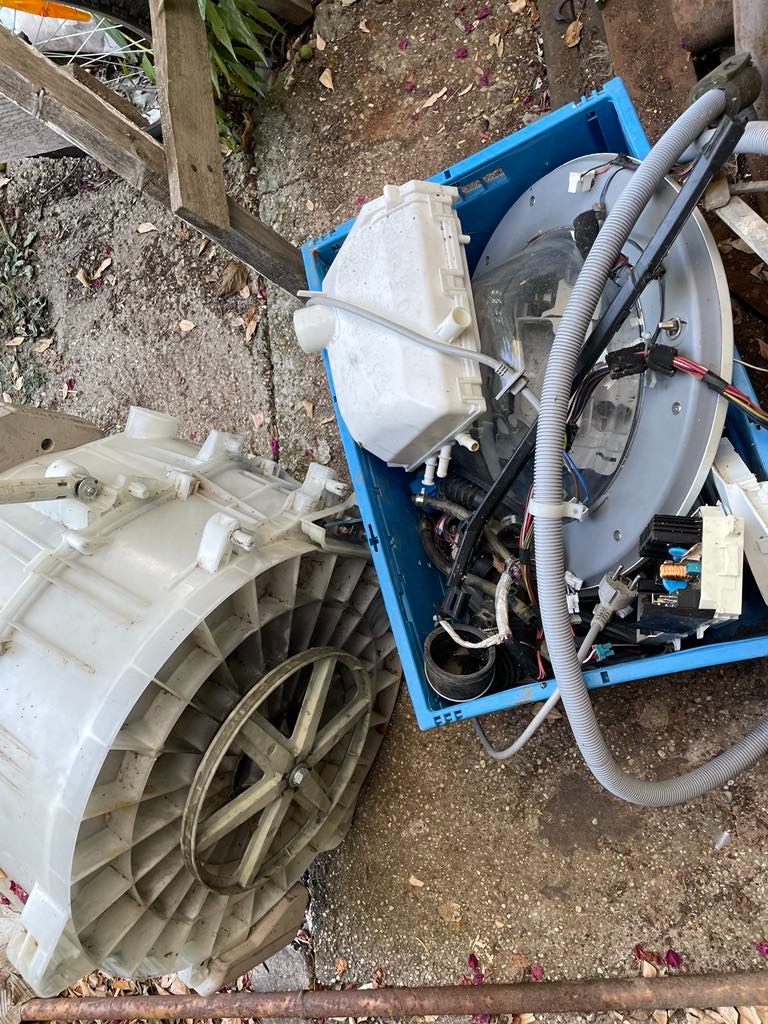 SAMSUNG WF60F4E0W0W na nahradne diely - 2