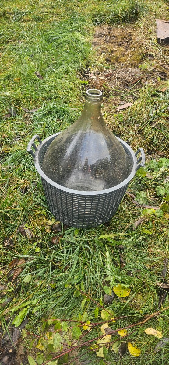 Predám demižóny - 2