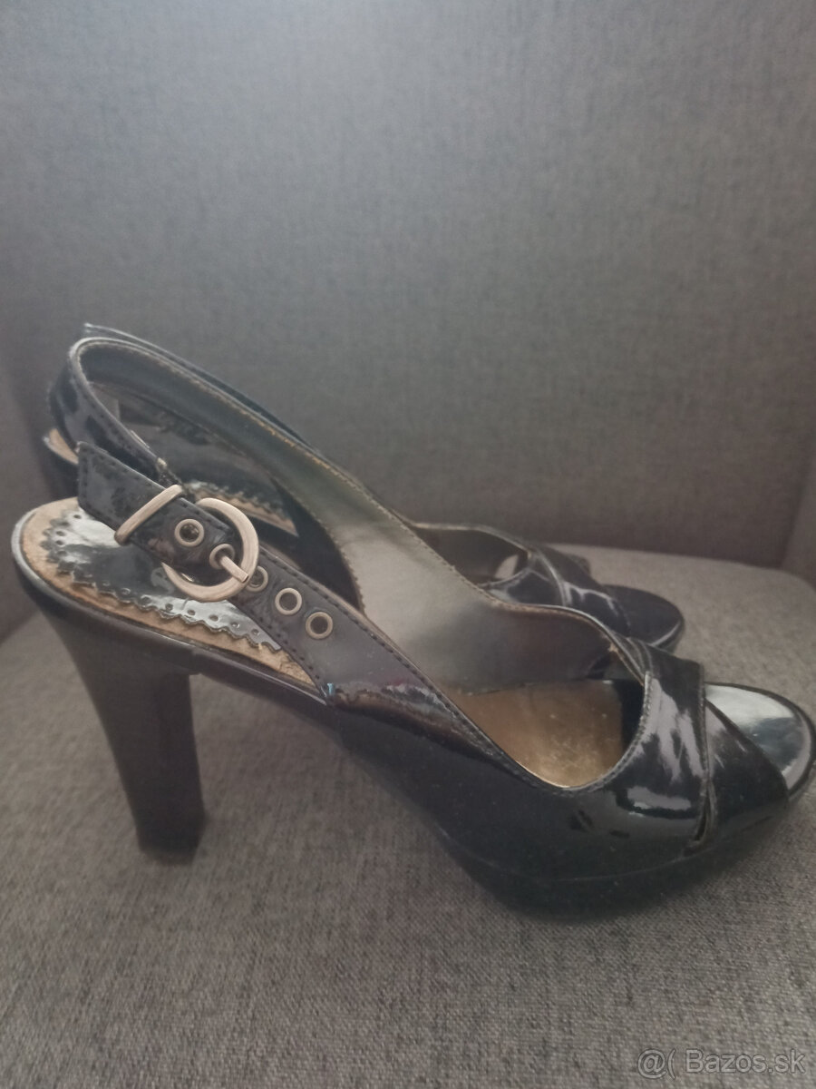 Dámske sandále Baťa veľ.36 - 2
