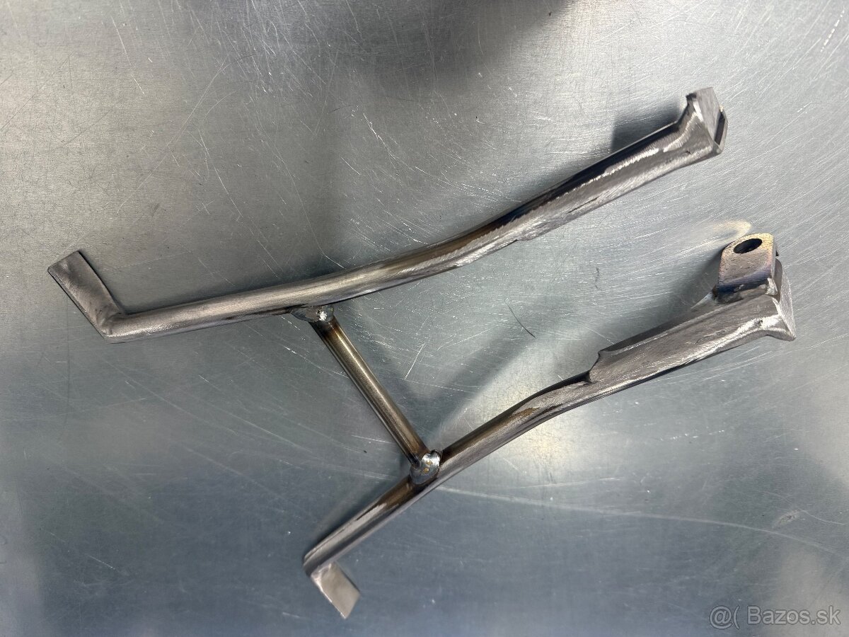 Hlavní stojan Pionýr - 2