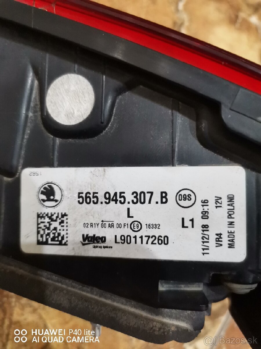 Zadné svetlo kapota skoda kodiaq - 2