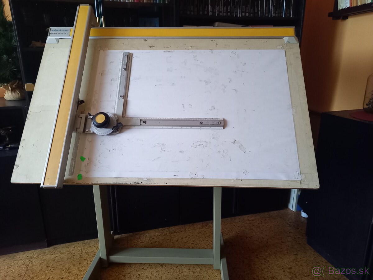 Rysovacia tabuľa Robotron - 2