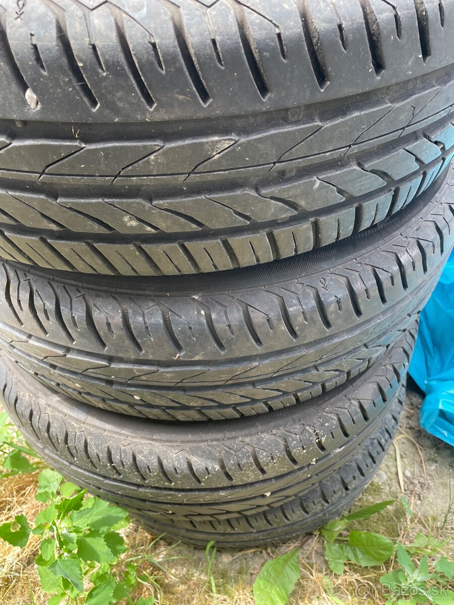 Dobry den predam pneumatiky r15 - 2