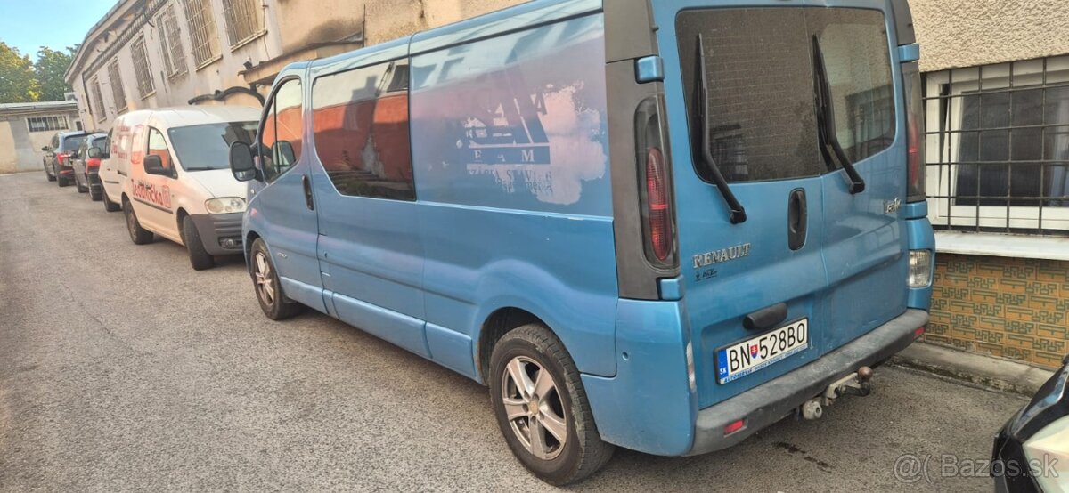 Renault trafic 2.5tdi - 2