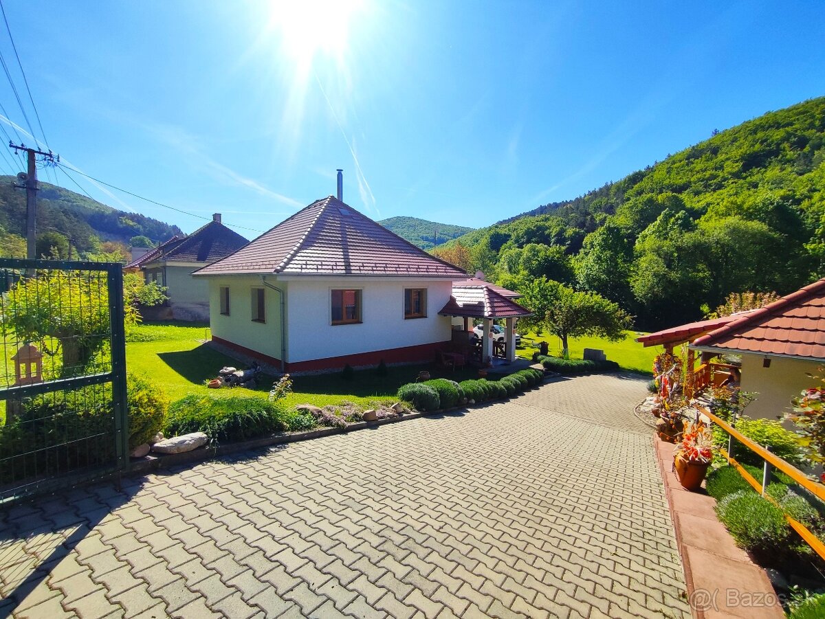 Ponúkame na predaj rodinný dom v obci Hrádok - 2