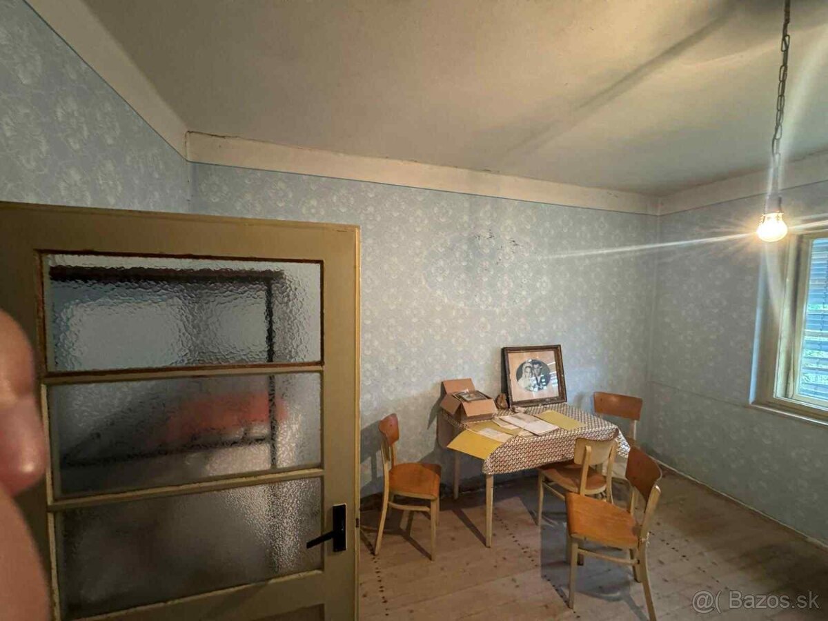 Predaj - zachovalý rodinný dom Veľký Lapáš - 2