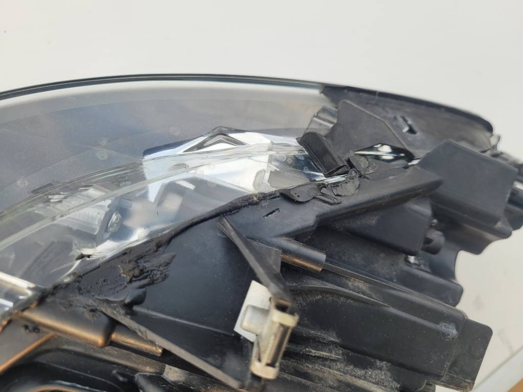 BMW 5 F10 LAVY BI XENON - 2