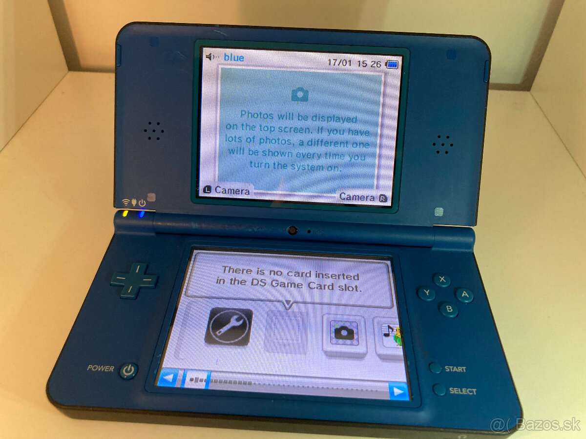 Nintendo DSi XL - 2
