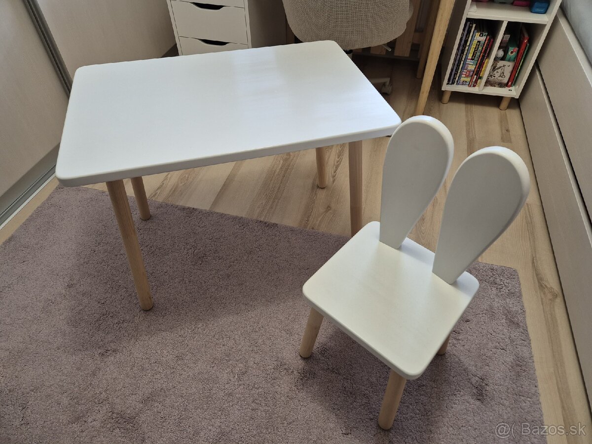 Predám detský stôl so stoličkou - 2