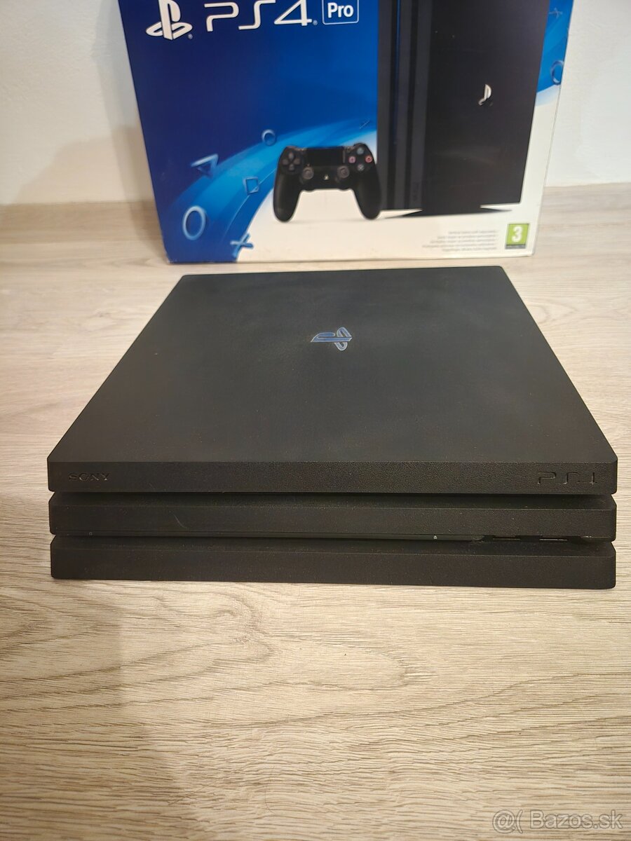 Playstation 4 PRO - 2