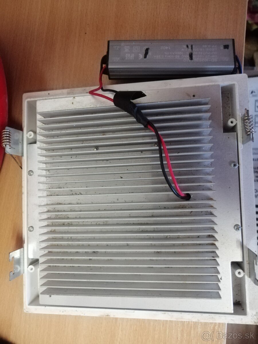 LED podhľadové svietidlo CUBE - 2