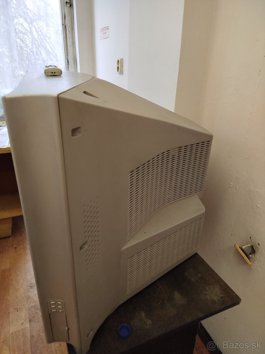 Predám Sony trinitron KV-32CS70K - 2