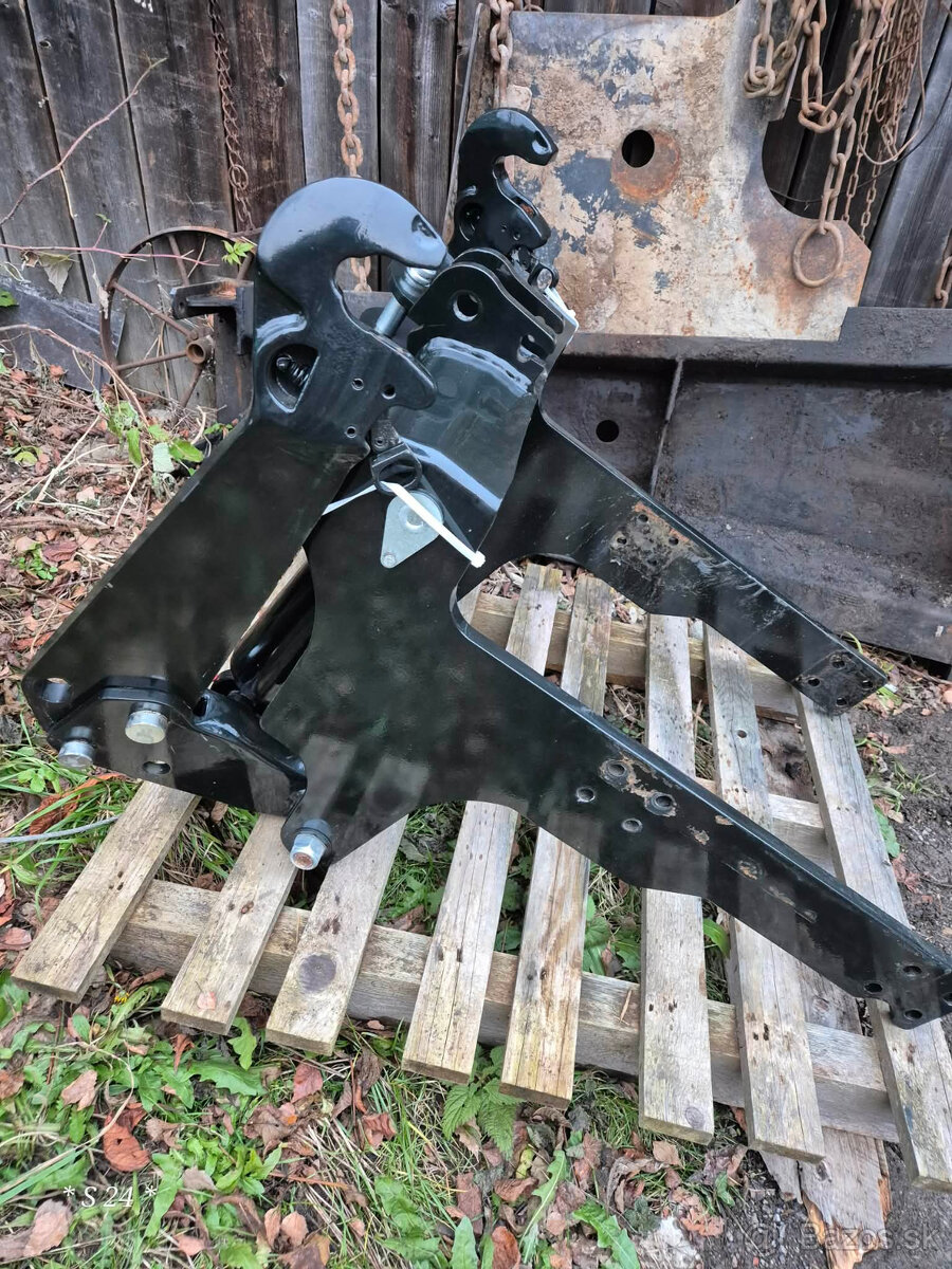 v ponuke nosič naradia čelná hydraulika - 2