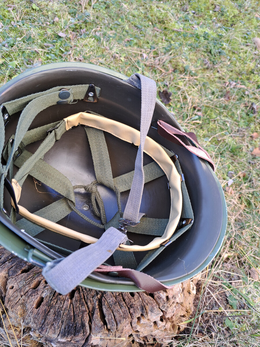 Prilba- Helma M1 - 2