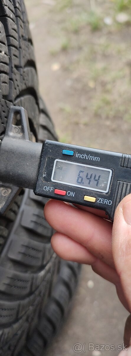 Sada zimních pneu Hankook 185/55 R15 - 2