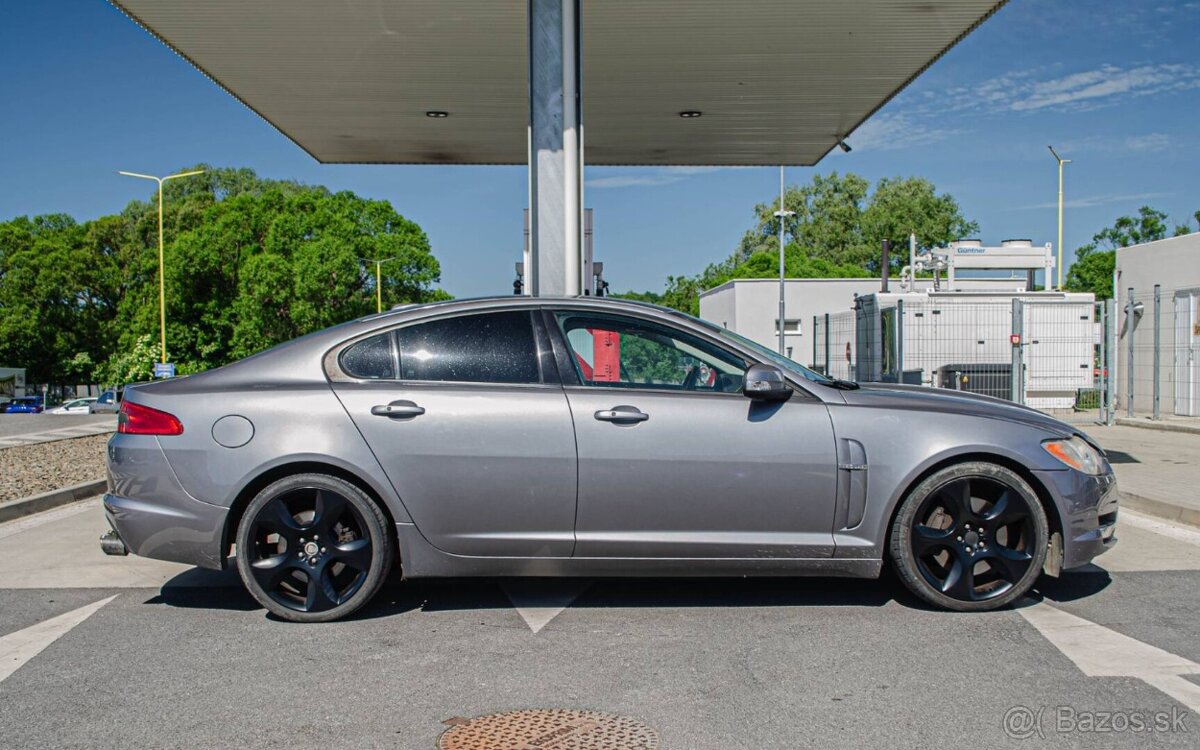 Jaguar XF 4.2 SV8 306kw - 2