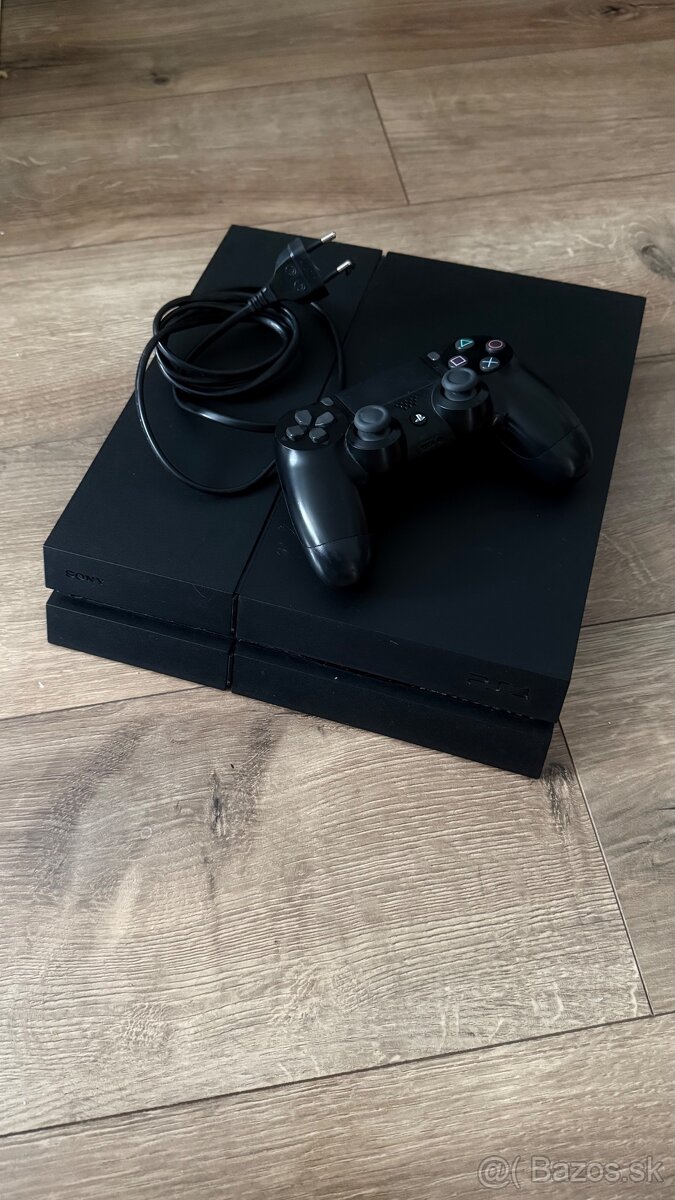 Predám playstation 4 500gb - 2