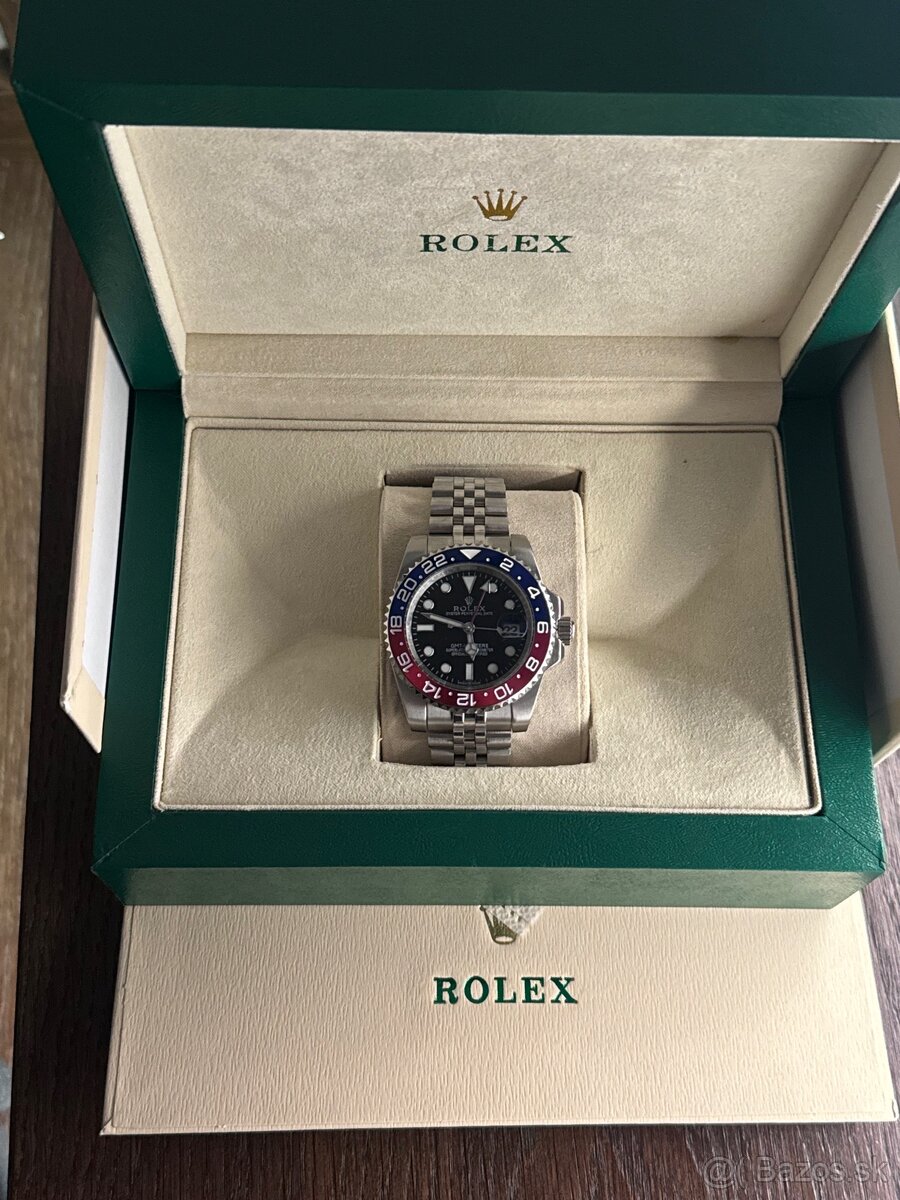 Rolex GMT “Pepsi” - 2