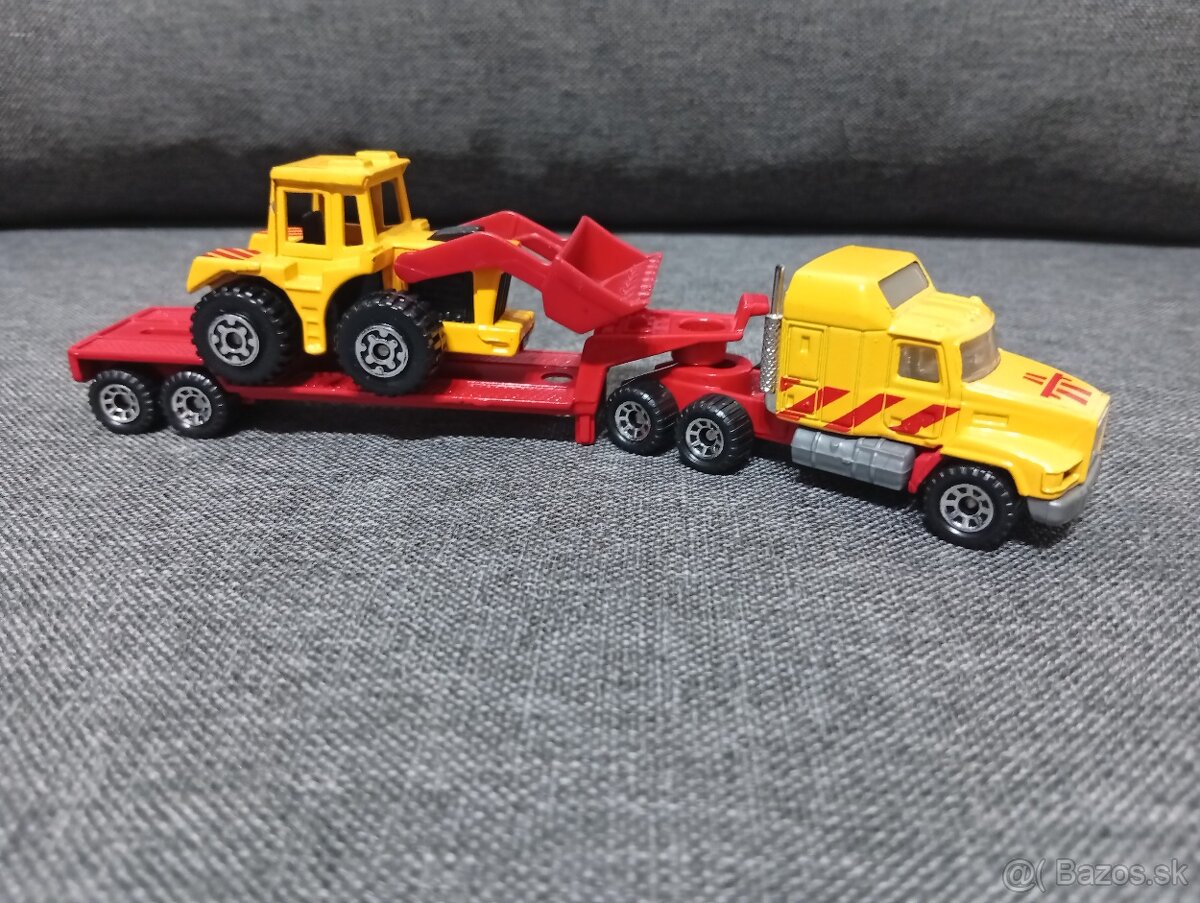 Matchbox Convoy Construction CS 61, Mack, Nakladač - 2