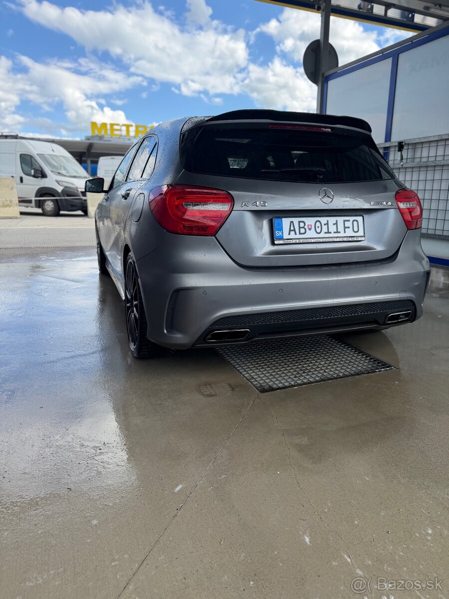 Mercedes Benz A45 amg Performance - 2
