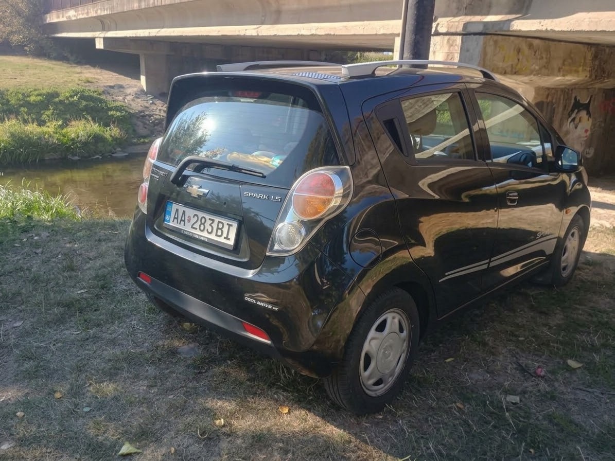 Chevrolet Spark 2010, 1,0 benzín - 2