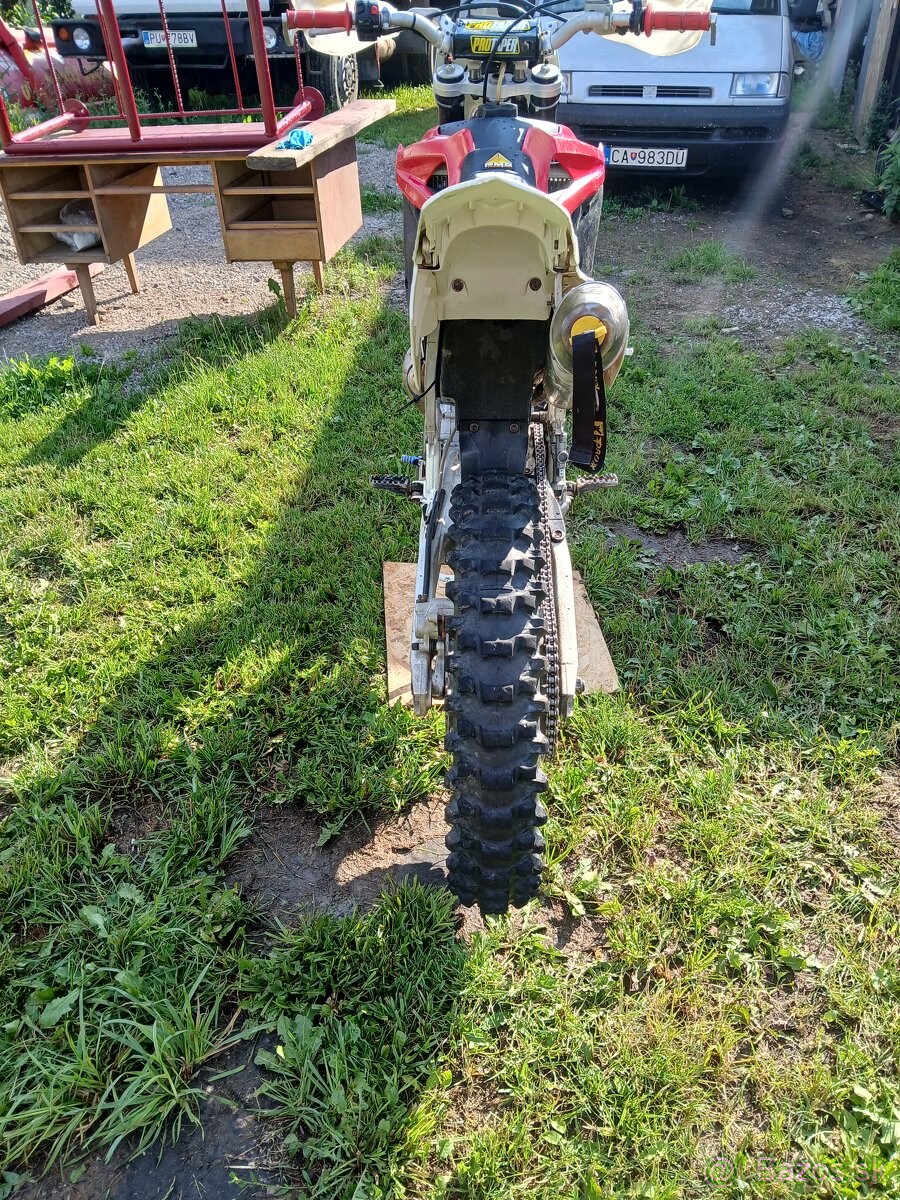 Husqvarna WR250 r.v09