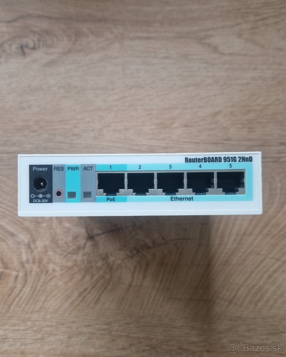 MikroTik RouterBoard RB951G-2HnD - 2