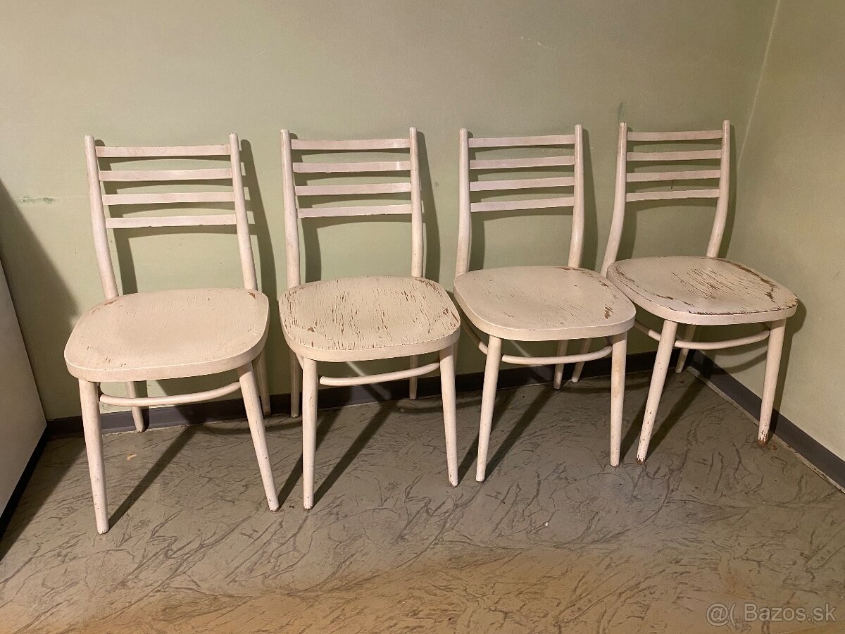Biele stoličky 4ks - 2