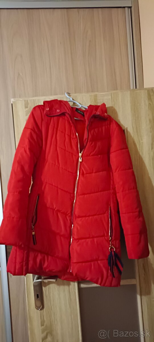 Červené bundy a ružový kabát - 2