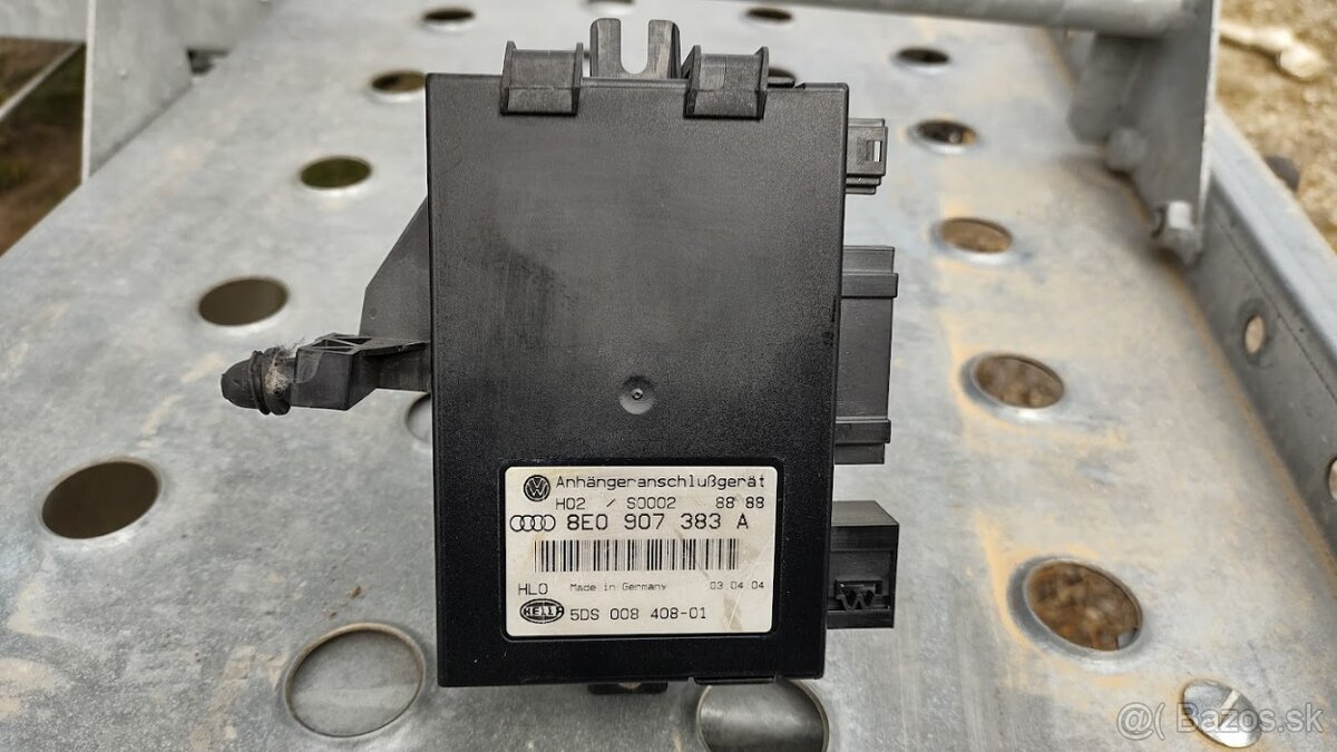 TOUAREG 7L 8E0907383A RJ Ťažné zar. - 2