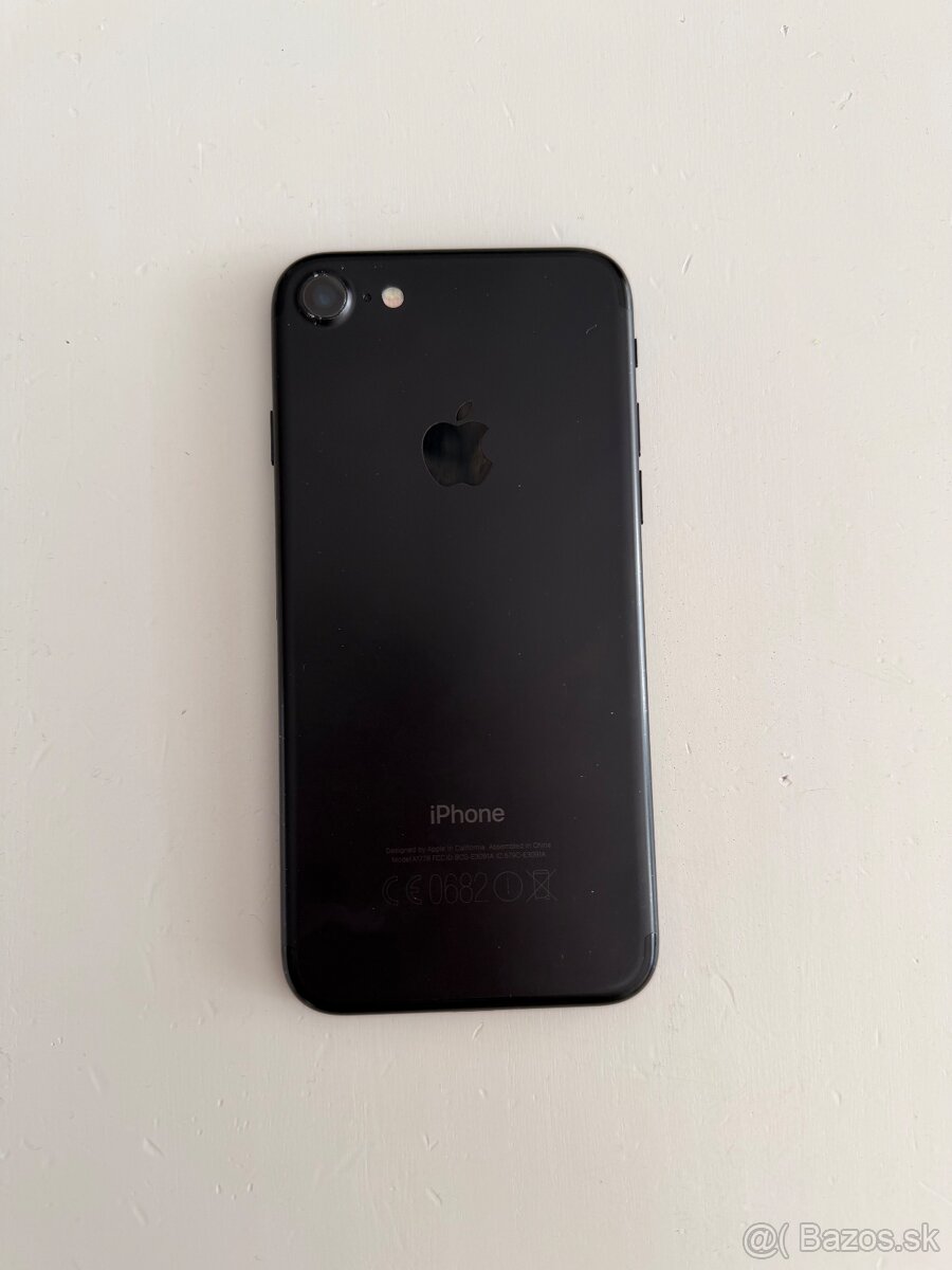 Predám iPhone7 čierny 128 GB - 2