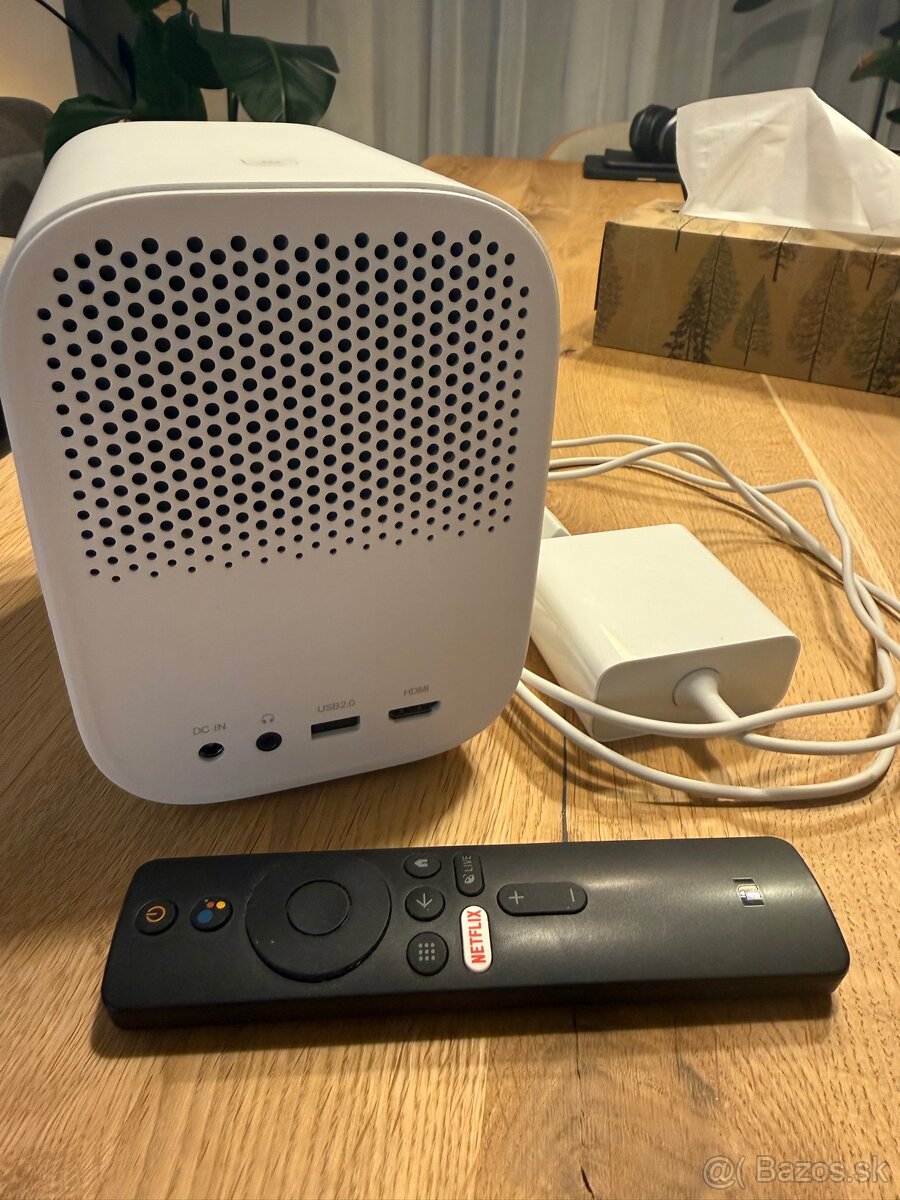 Xiaomi Mi Smart Projector 2 – projektor s Android TV - 2