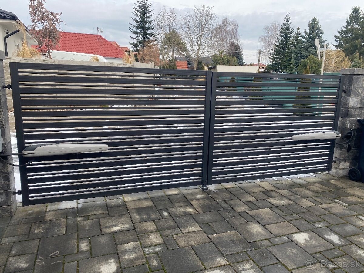 Dvojkrídlová brána - 2