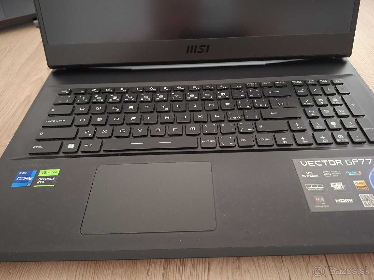 Herný notebook MSI Vector GP77 13VF (i7-13700H / RTX 4060) - 2