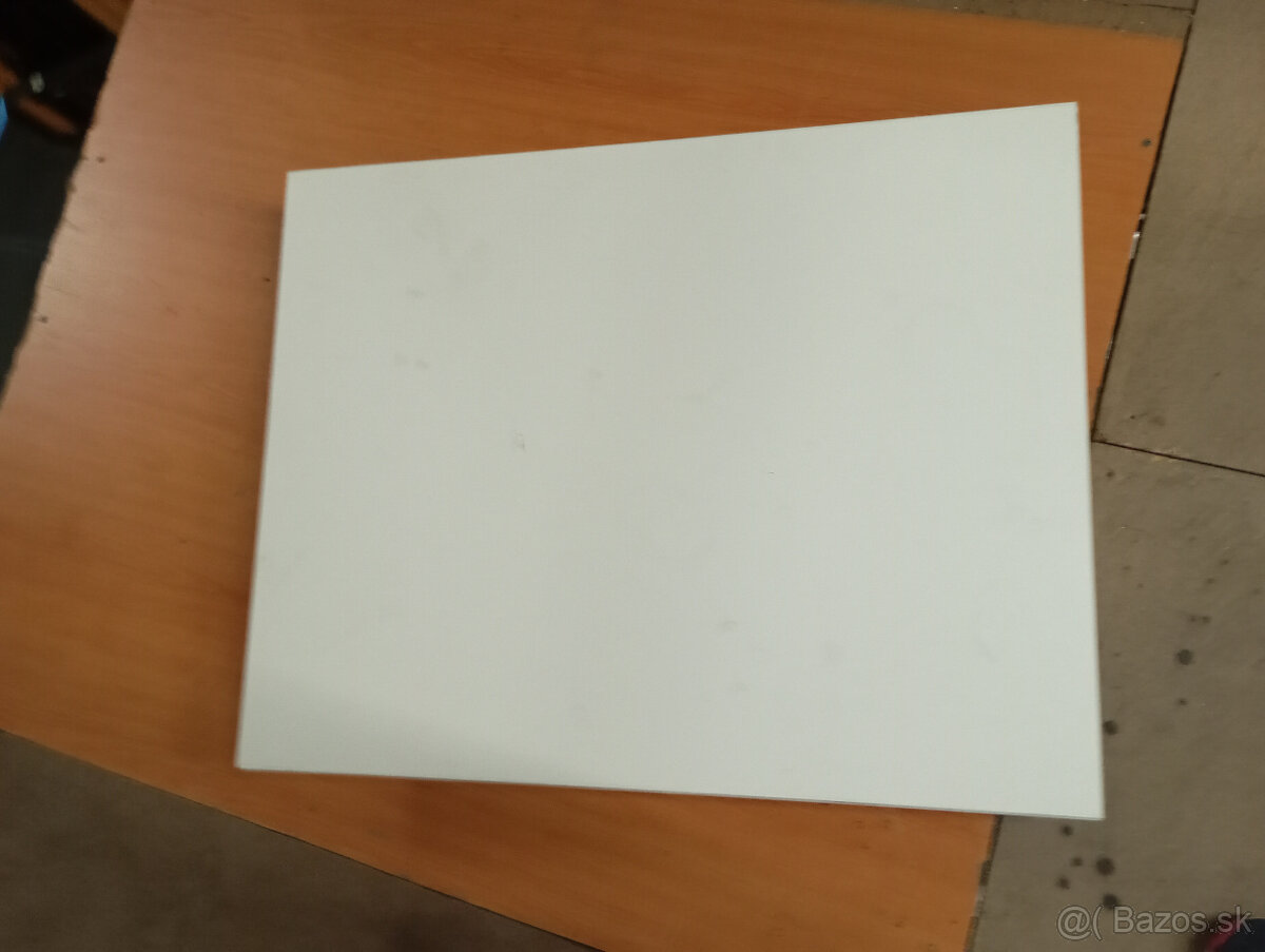 Konferenčný stolík 59x75 cm - 2