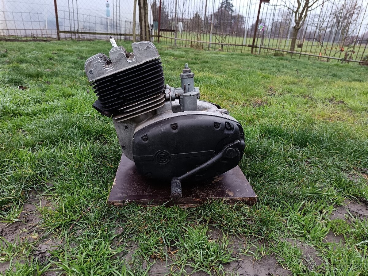 Motor do ČZ 175 - 2
