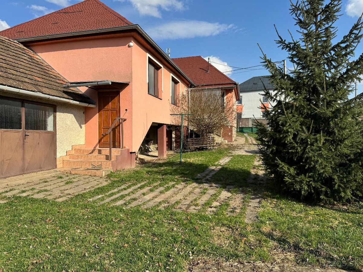 Dom iba 10 minút od centra Košíc–22 árovi pozemok - 2