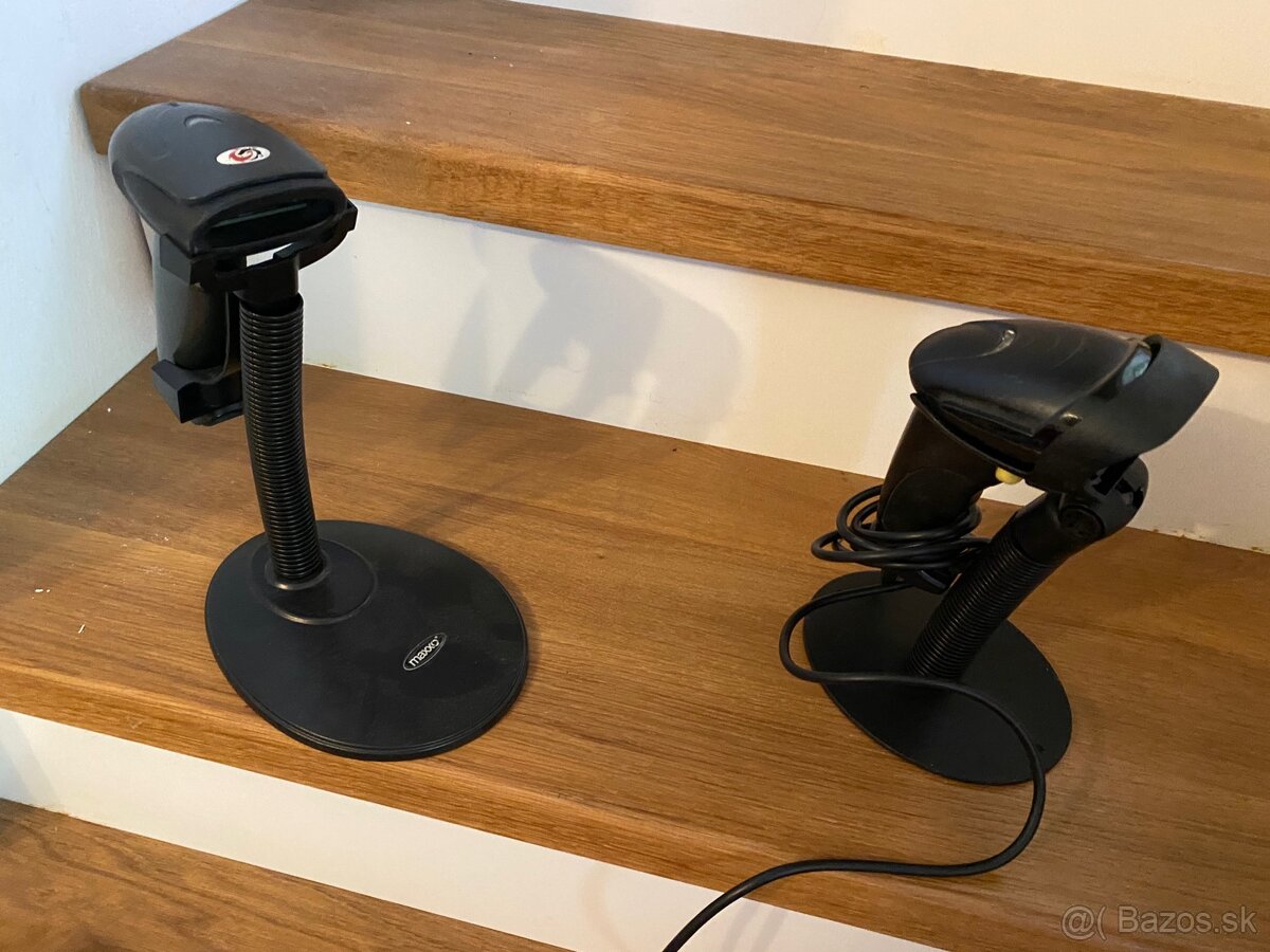 Skener , scener , snímač čiarových kódov . - 2