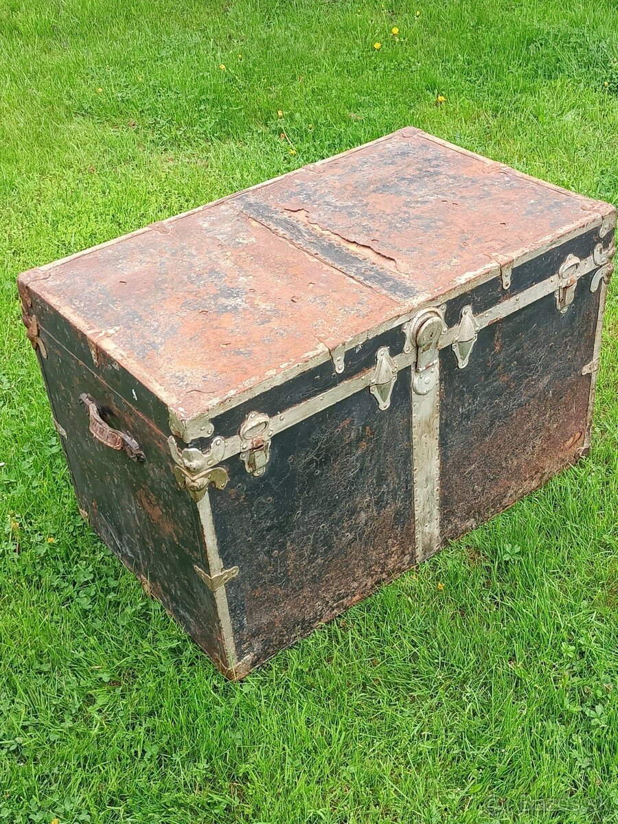 Starý lodný kufor - 2