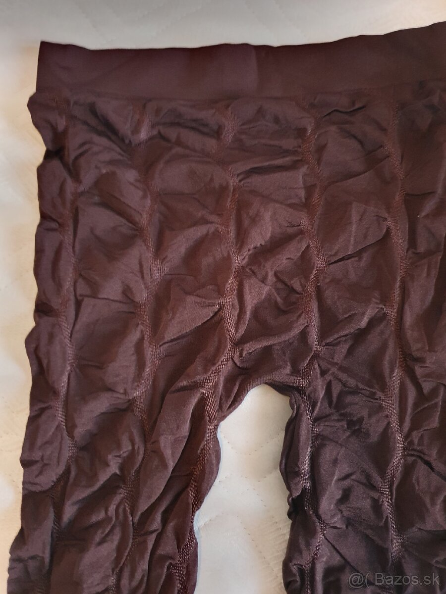 Dámske nazberané hnedé legíny - 2