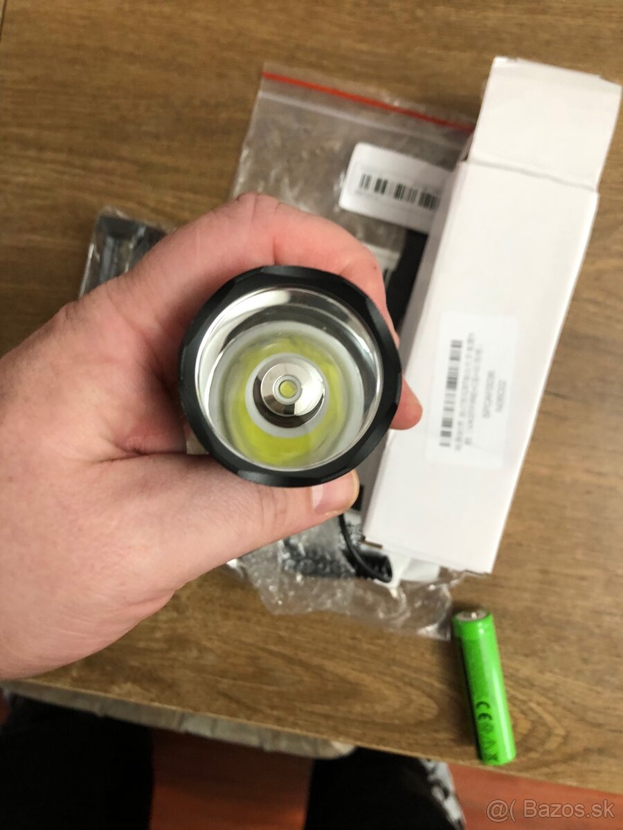 Taktická Led Baterka - 2