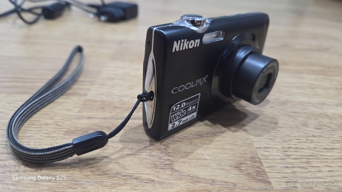 Nikon Coolpix S3000 - 2