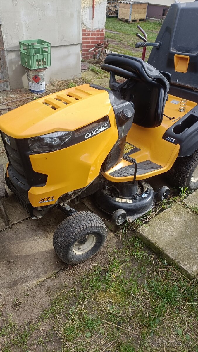 Predám traktorové kosačku cub cadet - 2