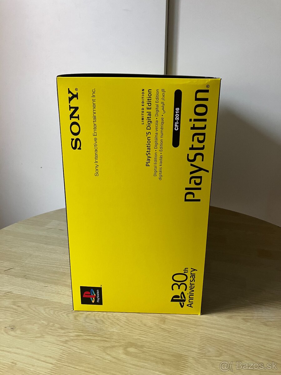 PlayStation 5 30th Anniversary Limited Edition - 2