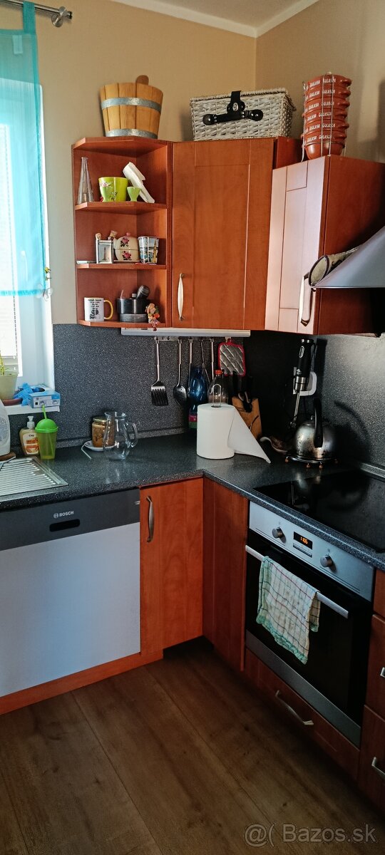 Veľka kuchynská linka - 2