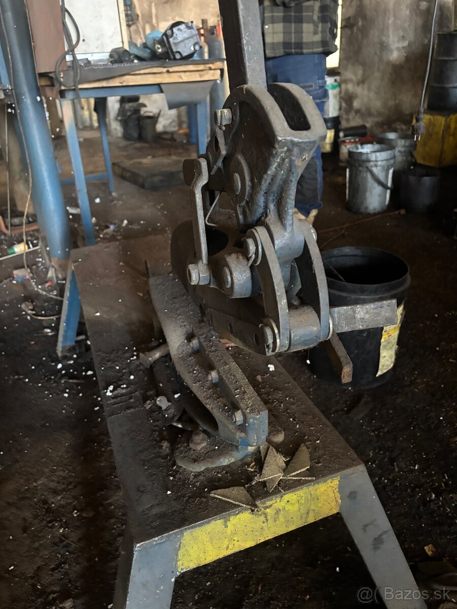 Pákové nožnice - 2