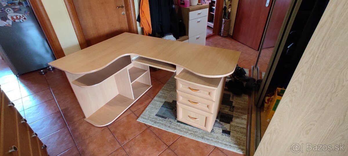 Písací stôl - 2