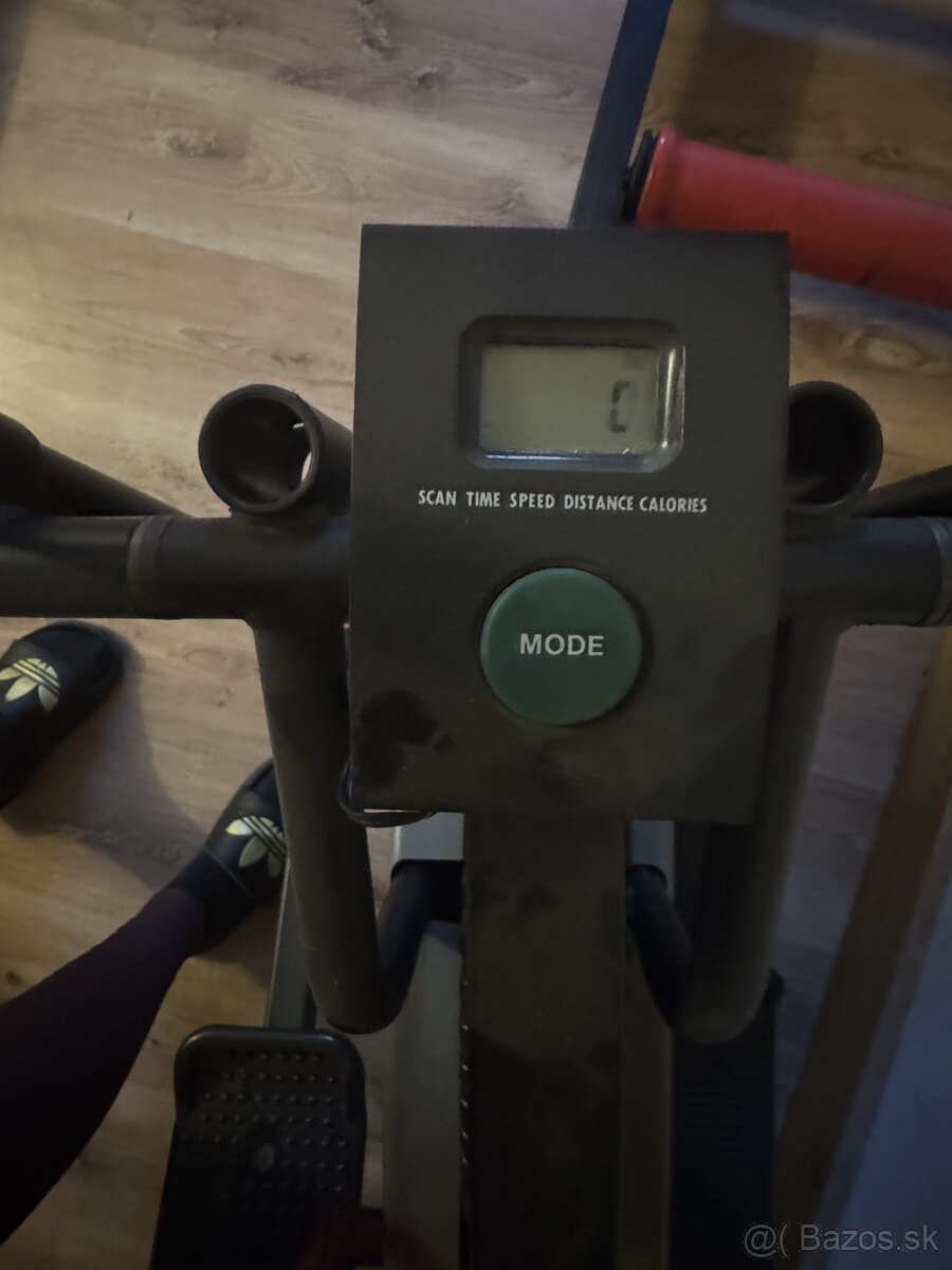 elipticky trenazer - 2