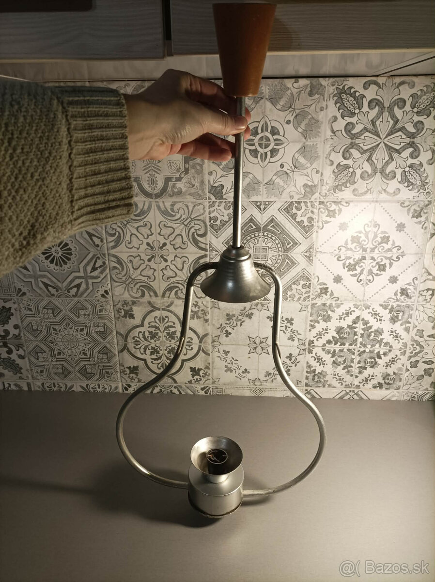 Telo retro lampy - 2